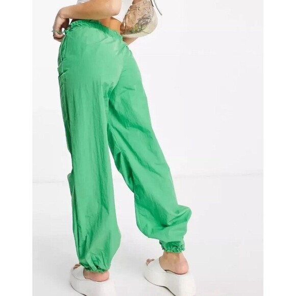 Bershka Green Baggy Parachute Pants Small Women Tech Joggers Streetwear Blogger - Picture 3 of 16